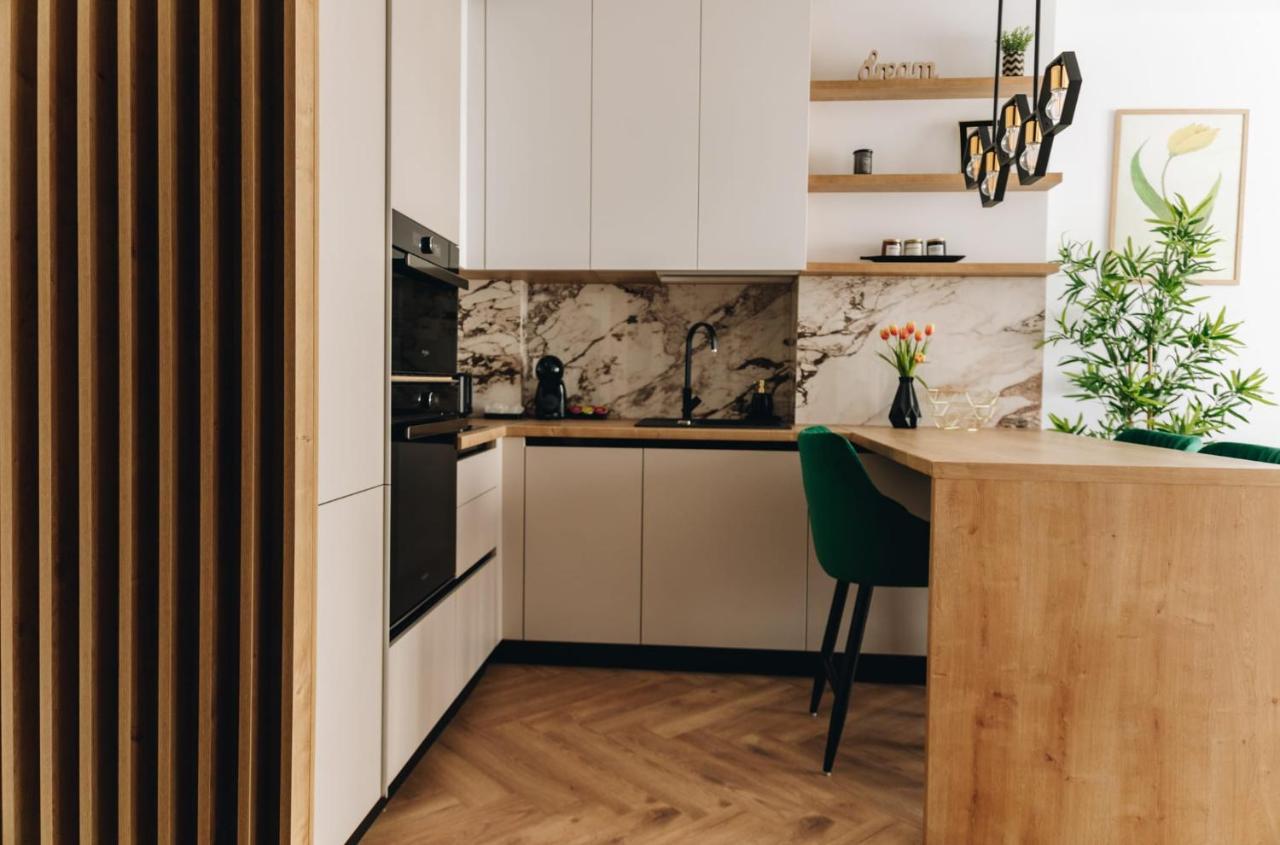 Tulip Apartment Oradea Exteriér fotografie