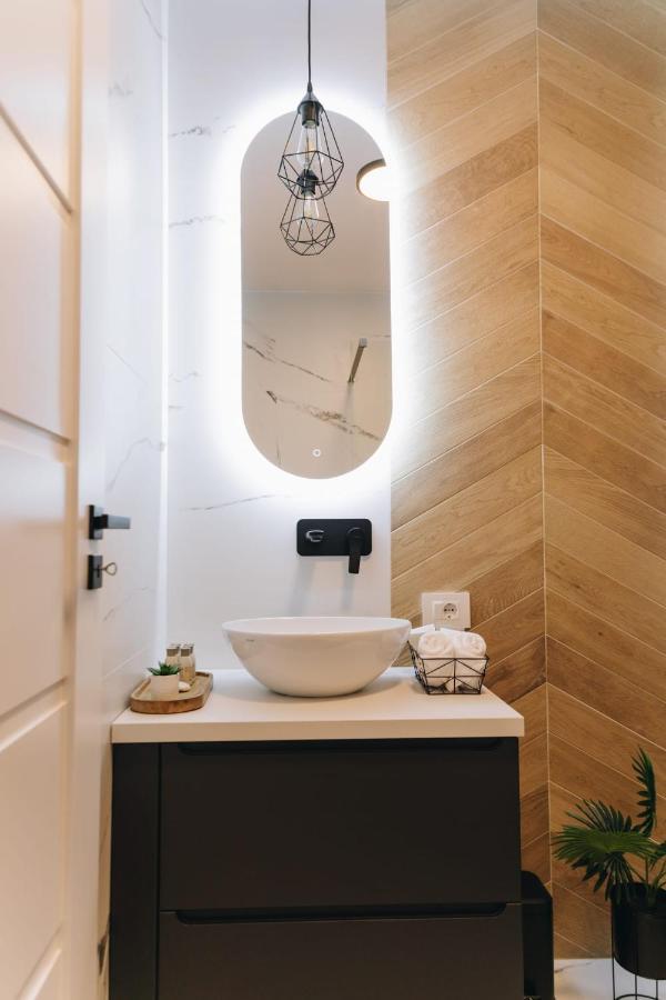 Tulip Apartment Oradea Exteriér fotografie